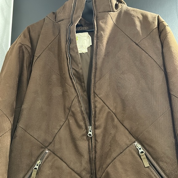 Burton Brown Quilted Puffer Jacket. - Picture 4 of 5